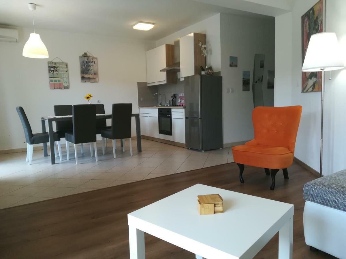 Apartman Tara&Iva Vrsar Exterior photo